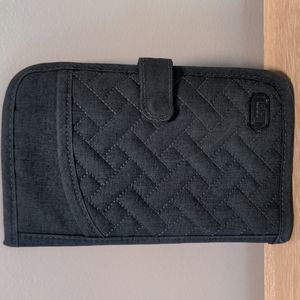 Lug Tandem Snap Wallet